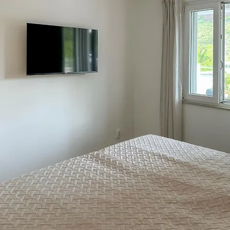 4 Bedroom Gorgeous In *