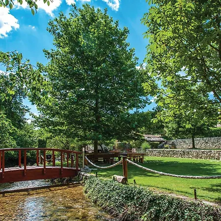 4 Bedroom Gorgeous In *